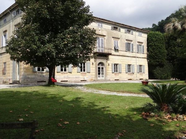 villa in vendita a Lucca in zona Mastiano