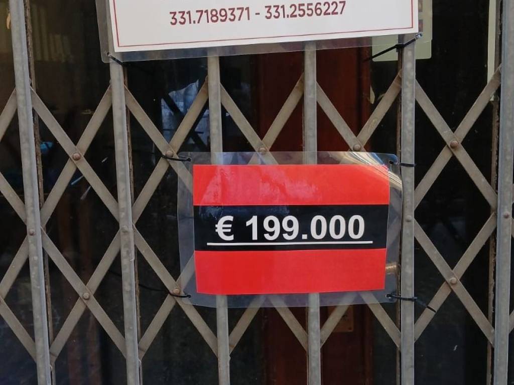 negozio in vendita a Lucca in zona Centro Città