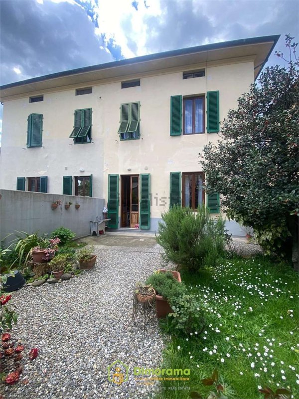 casa indipendente in vendita a Lucca in zona Sant'Anna