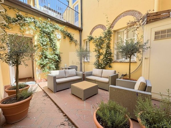 appartamento in vendita a Lucca in zona Centro Città