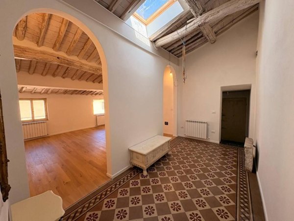 appartamento in vendita a Lucca in zona Centro Città