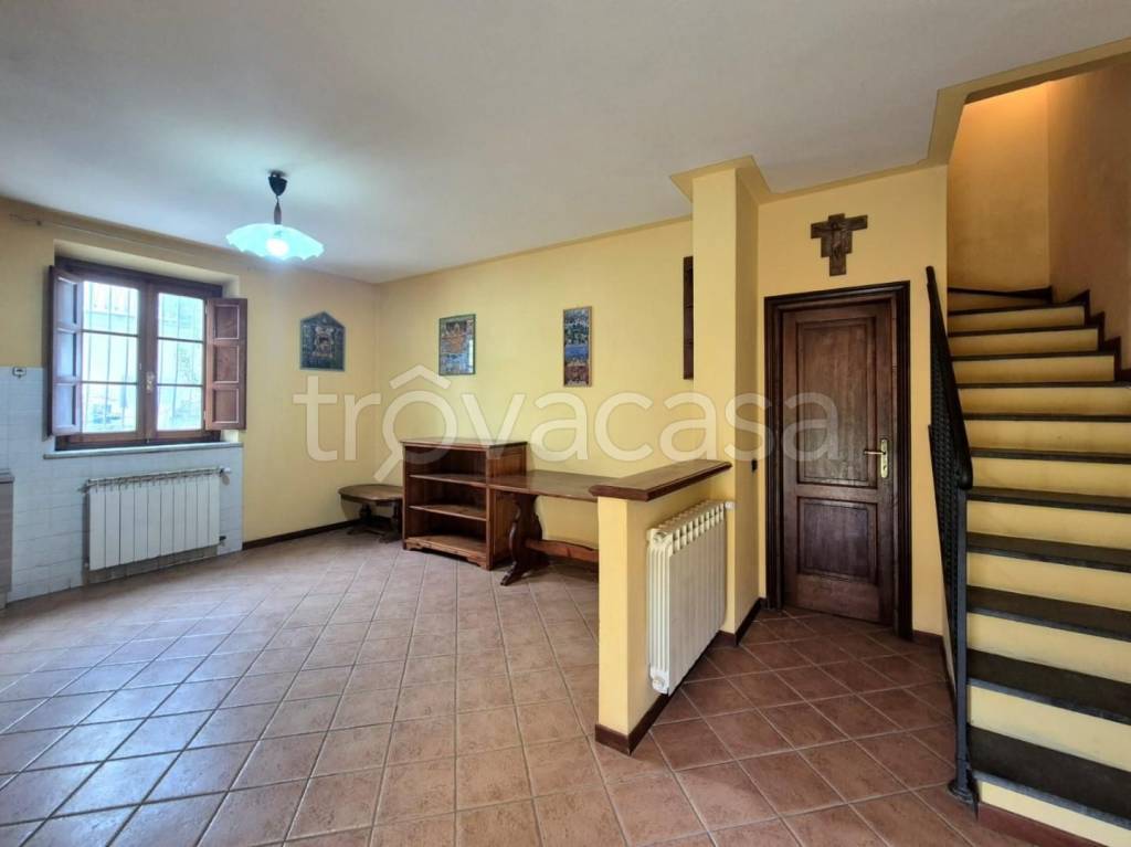casa indipendente in vendita a Lucca in zona Monte San Quirico