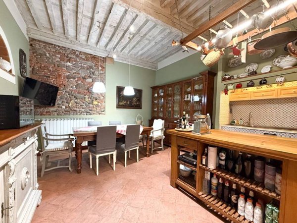 appartamento in vendita a Lucca in zona Centro Città