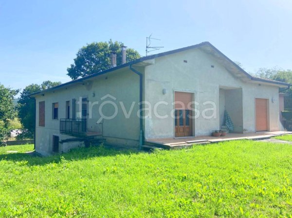 casa indipendente in vendita a Lucca in zona Ponte San Pietro