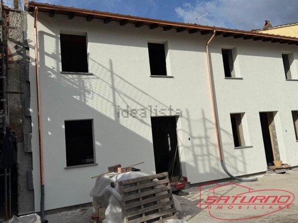 intera palazzina in vendita a Lucca in zona Centro Città