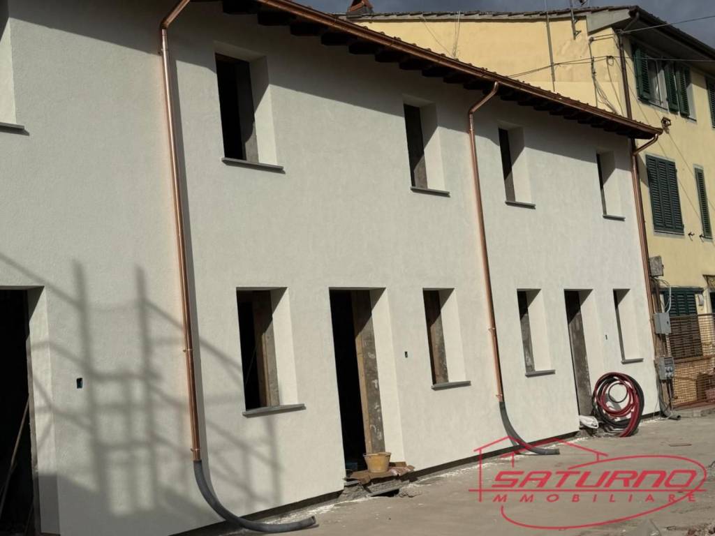 intera palazzina in vendita a Lucca in zona Centro Città