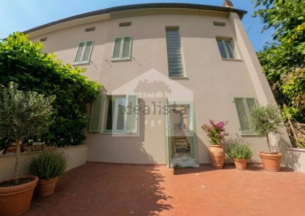 casa indipendente in vendita a Lucca in zona zona SS. Annunziata
