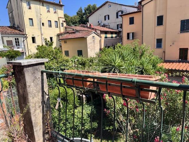 appartamento in vendita a Lucca