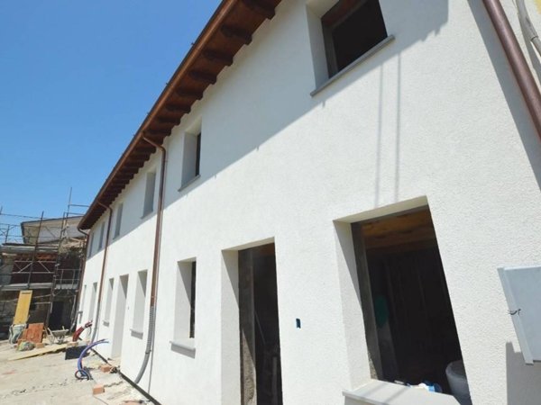 casa indipendente in vendita a Lucca in zona zona San Filippo