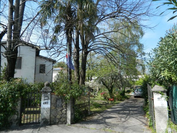 casa indipendente in vendita a Lucca in zona zona SS. Annunziata