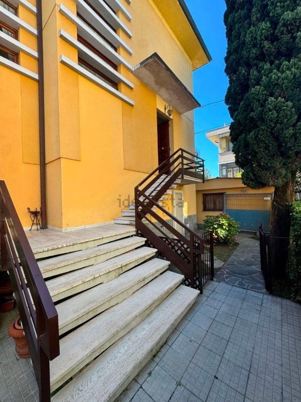casa indipendente in vendita a Lucca in zona Sant'Anna