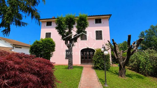 casa indipendente in vendita a Lucca in zona zona Antraccoli