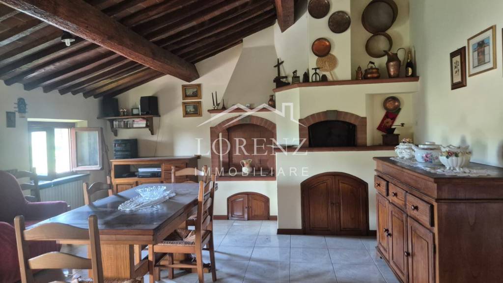 casa indipendente in vendita a Lucca in zona zona Antraccoli