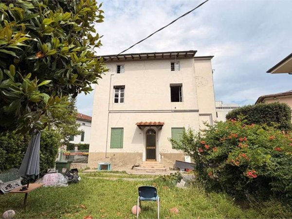 intera palazzina in vendita a Lucca in zona zona San Marco