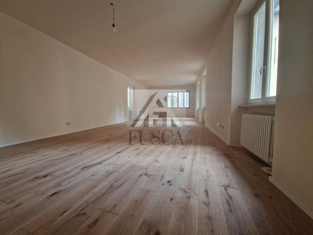 appartamento in vendita a Lucca in zona Centro Città