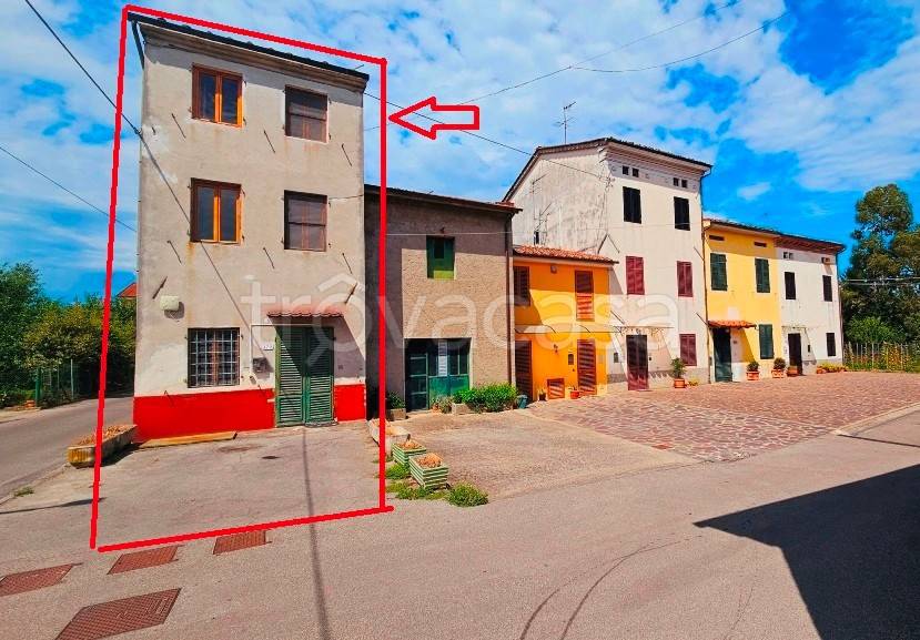 casa indipendente in vendita a Lucca in zona zona SS. Annunziata