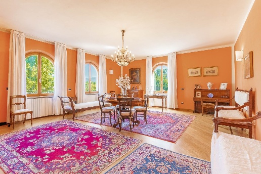 casa indipendente in vendita a Lucca in zona Carignano