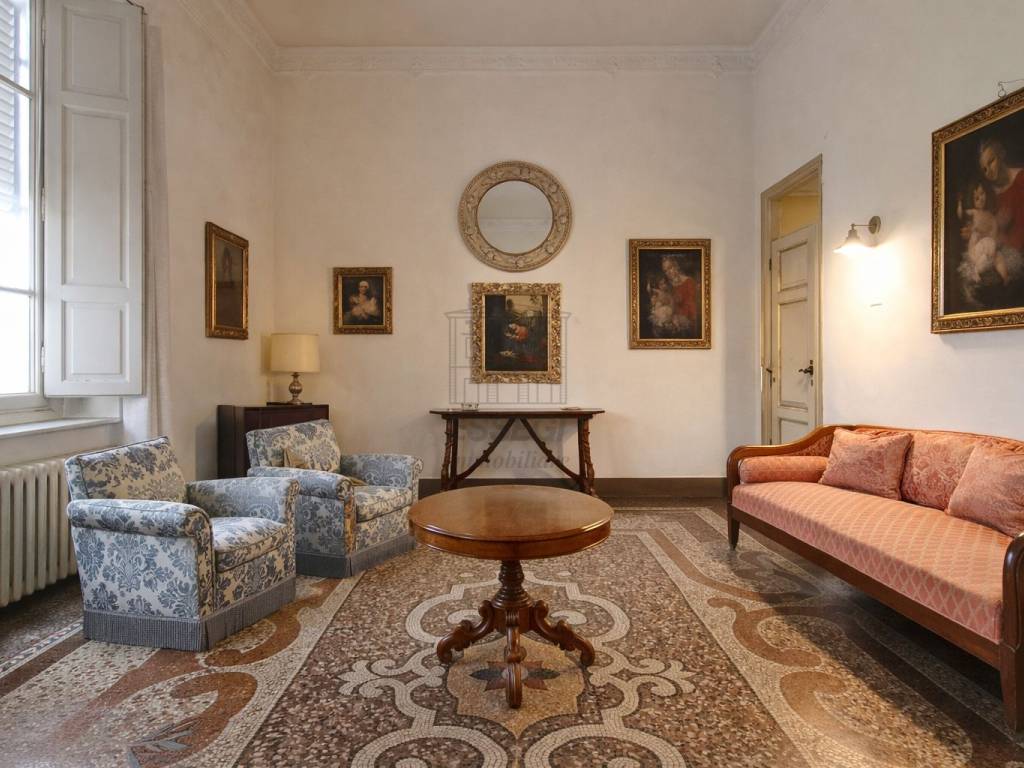 appartamento in vendita a Lucca in zona Centro Città