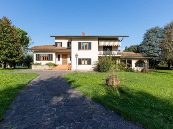 casa indipendente in vendita a Lucca in zona zona SS. Annunziata