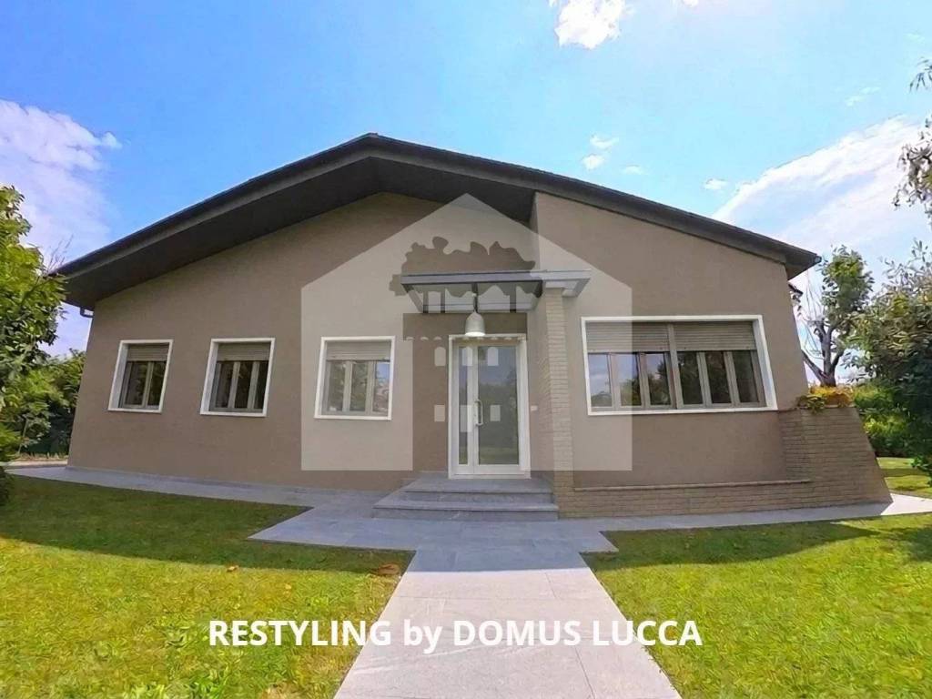 casa indipendente in vendita a Lucca in zona zona Sorbano