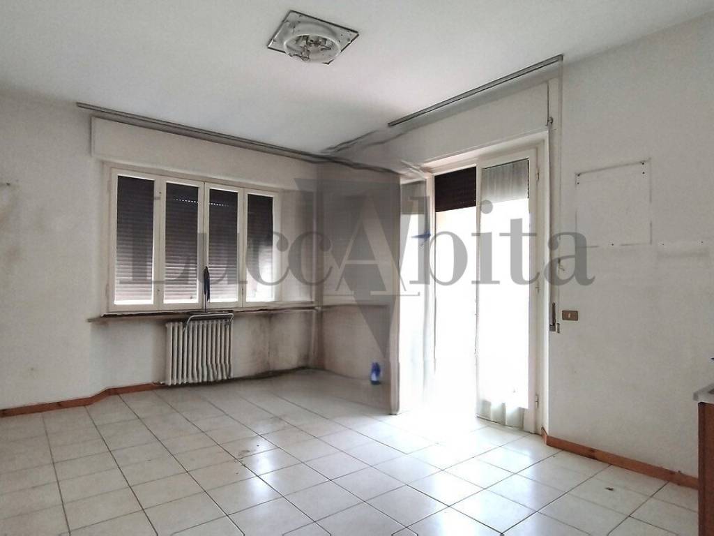 appartamento in vendita a Lucca in zona zona Arancio