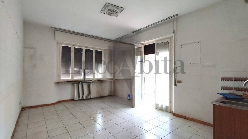 appartamento in vendita a Lucca in zona zona Arancio