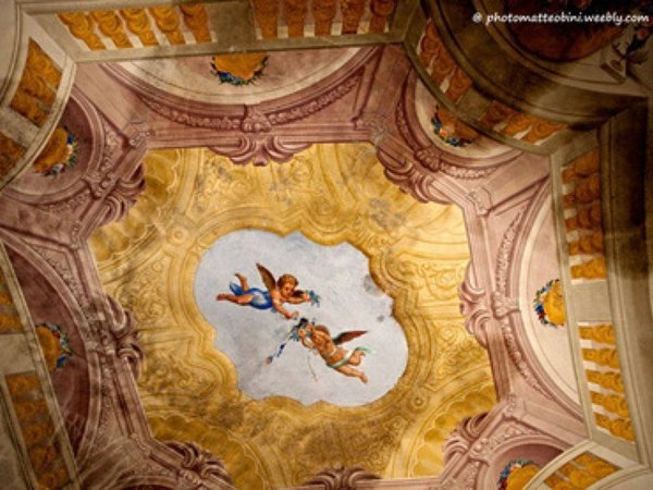 casa indipendente in vendita a Lucca in zona zona Arancio