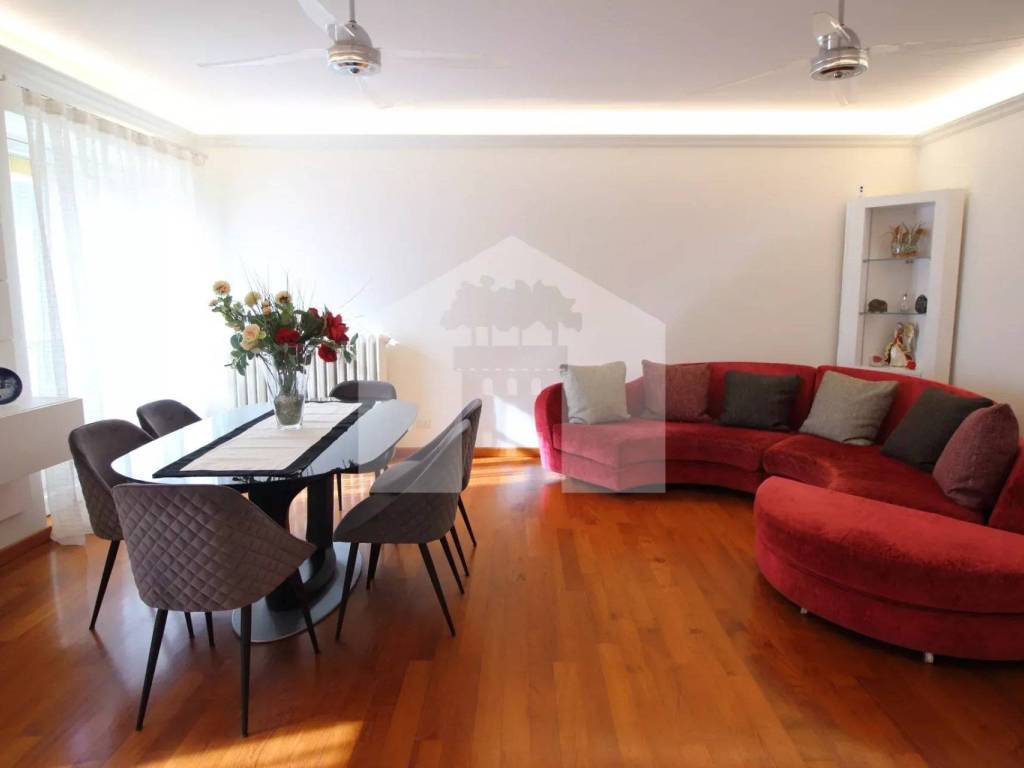 appartamento in vendita a Lucca in zona Centro Città