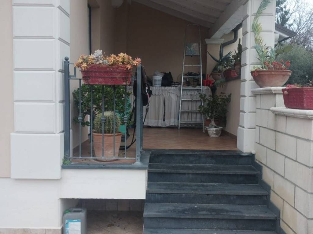 casa indipendente in vendita a Lucca in zona zona San Vito
