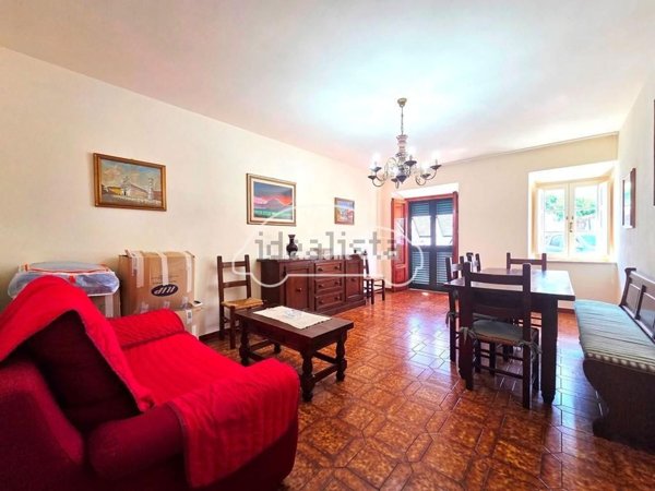 casa indipendente in vendita a Lucca