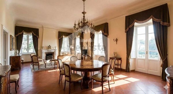 casa indipendente in vendita a Lucca in zona zona Arancio