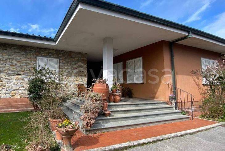 casa indipendente in vendita a Lucca in zona Sant'Anna