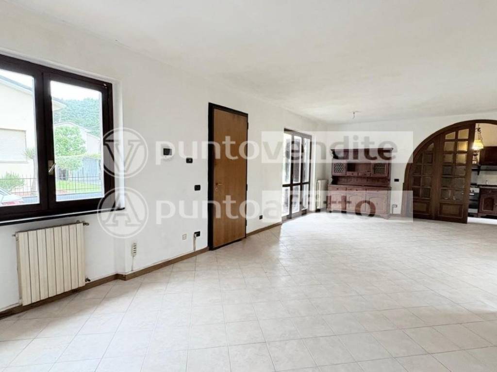 appartamento in vendita a Lucca in zona Nave