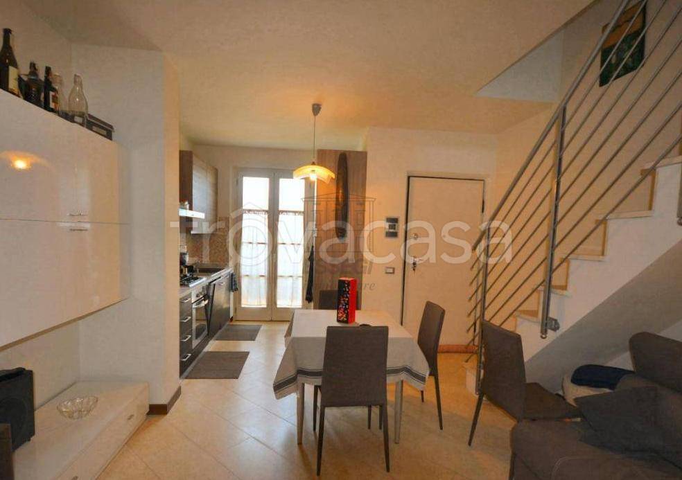 appartamento in vendita a Lucca in zona zona Mugnano