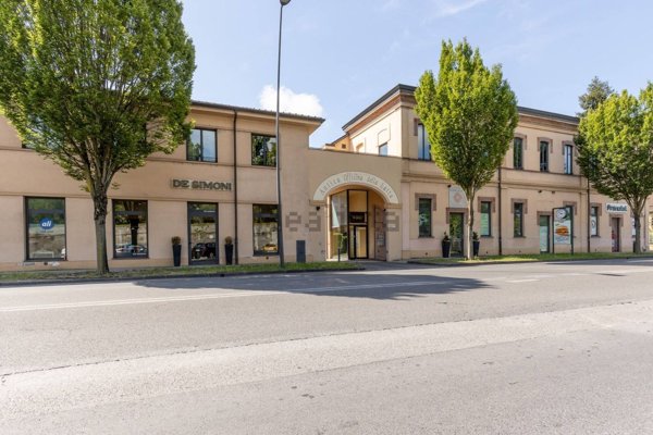 ufficio in vendita a Lucca in zona Zona San Concordio