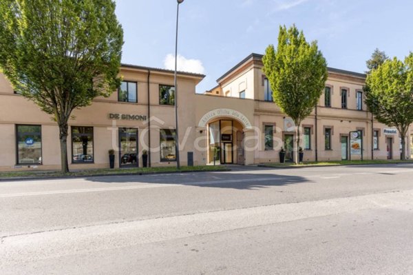 negozio in vendita a Lucca in zona Centro Città