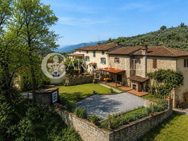 casa indipendente in vendita a Lucca in zona zona San Filippo