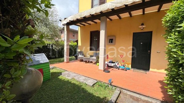 casa indipendente in vendita a Lucca in zona Ponte a Moriano