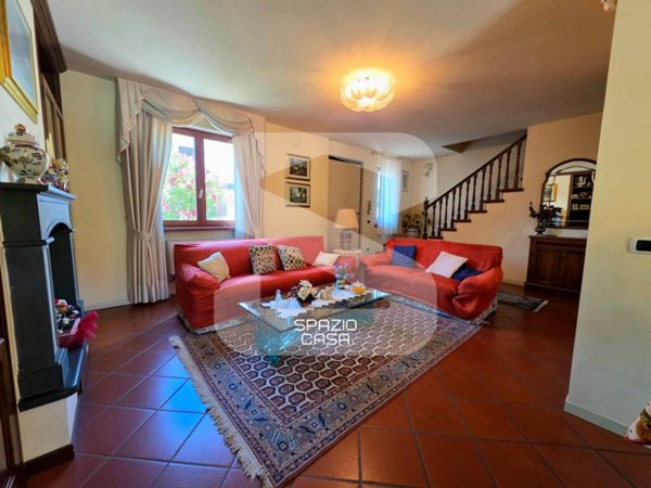 casa indipendente in vendita a Lucca in zona Ponte a Moriano