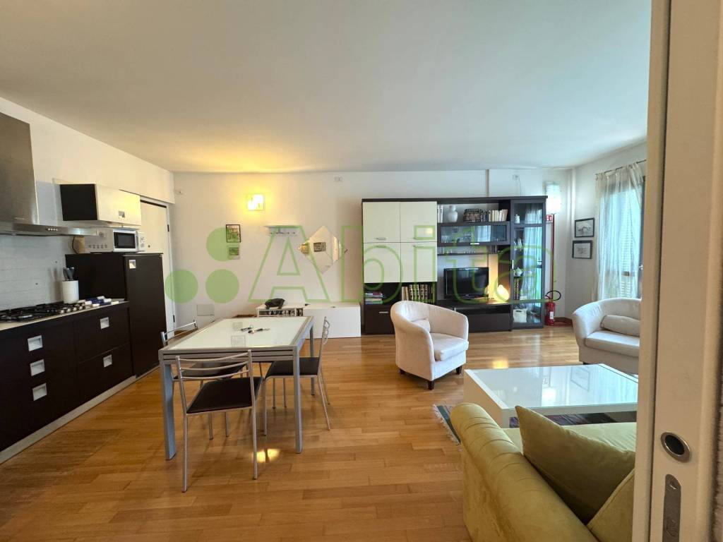 appartamento in vendita a Lucca in zona Centro Città