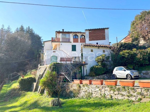 casa indipendente in vendita a Lucca in zona Ponte San Pietro