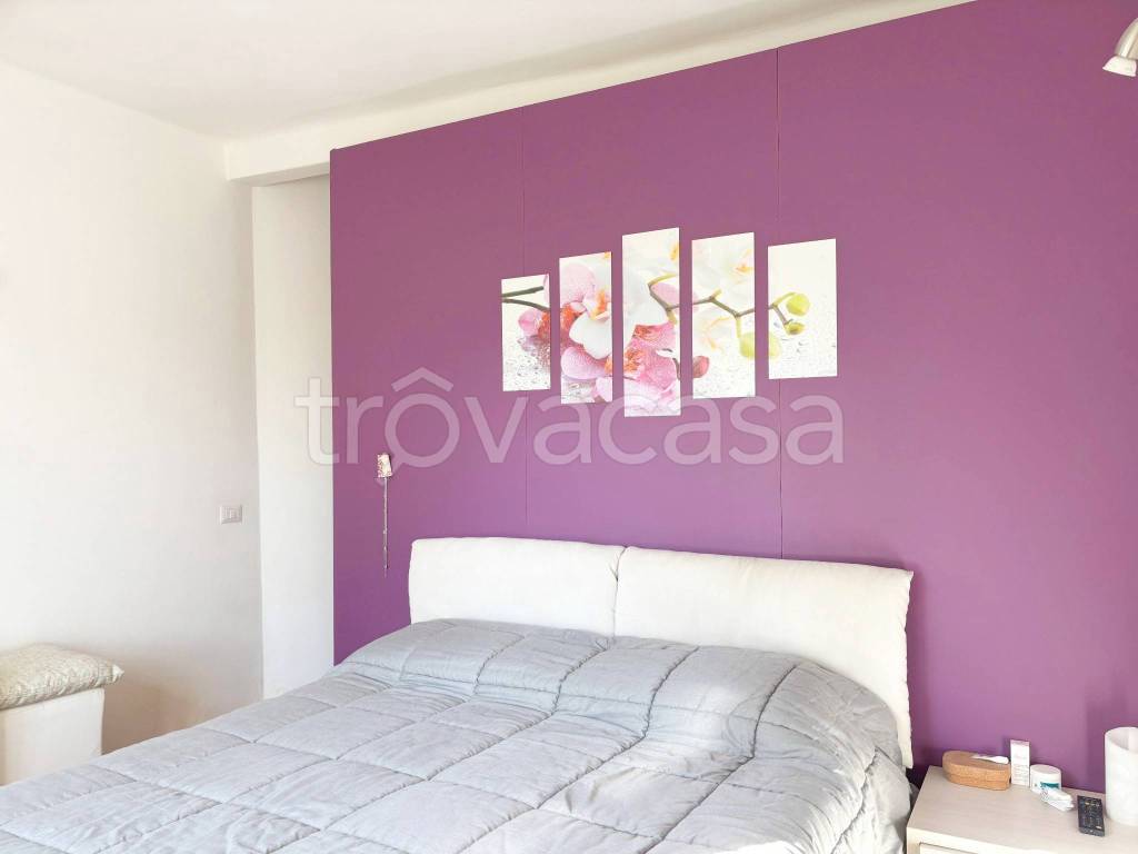 casa indipendente in vendita a Lucca in zona Ponte San Pietro