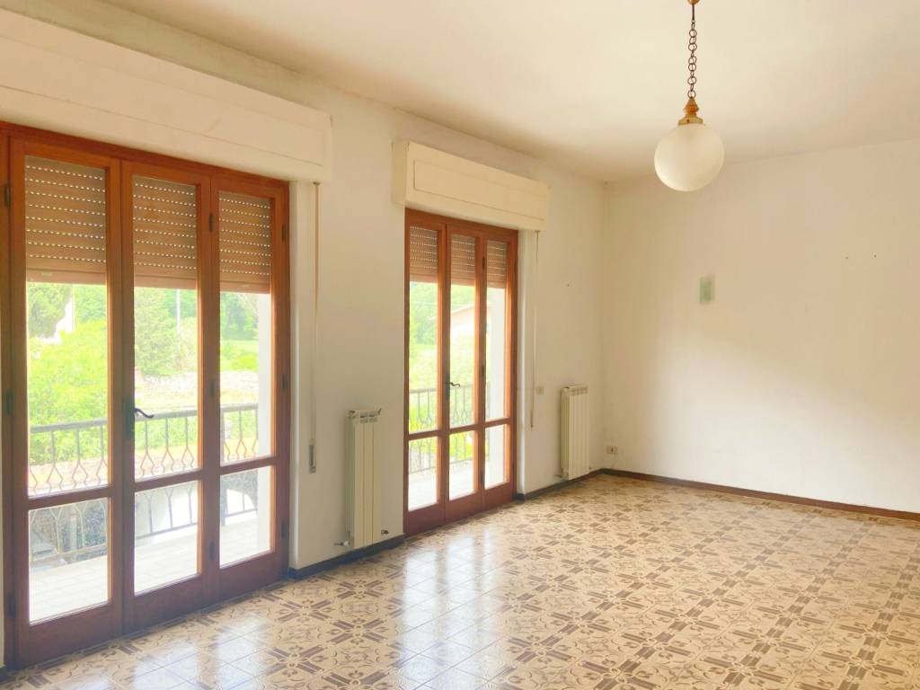 appartamento in vendita a Lucca in zona San Lorenzo a Vaccoli