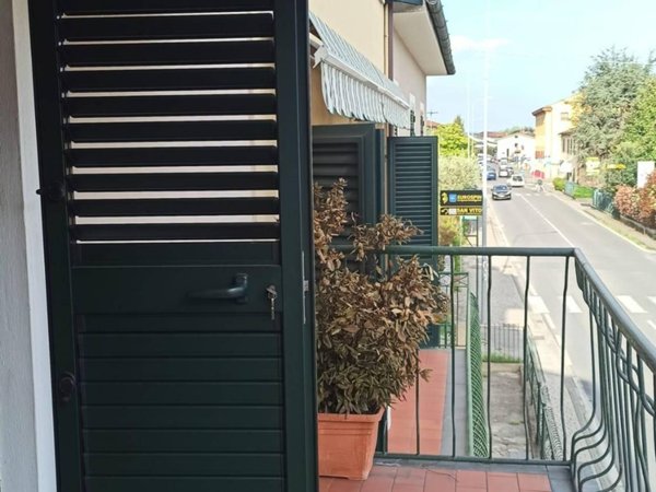 casa indipendente in vendita a Lucca in zona zona Arancio