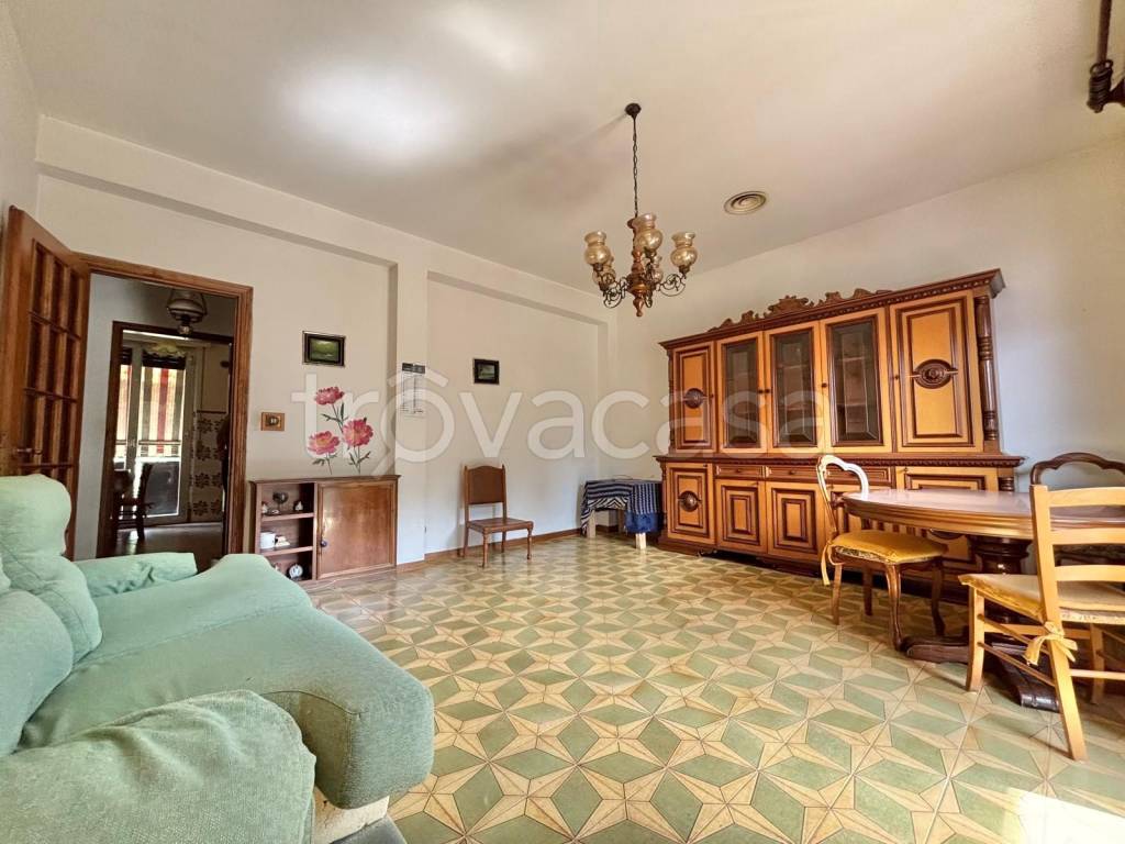 appartamento in vendita a Lucca in zona zona SS. Annunziata