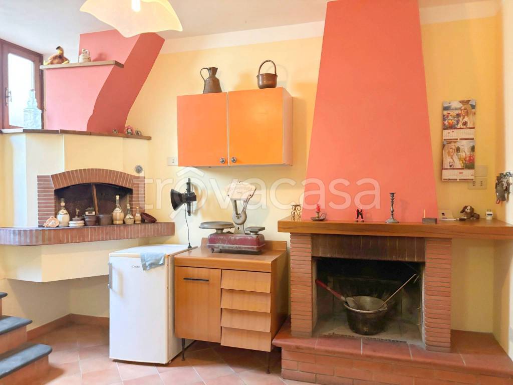 appartamento in vendita a Lucca in zona Ponte San Pietro