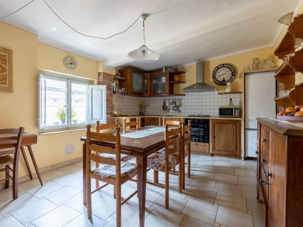 appartamento in vendita a Lucca in zona Centro Città