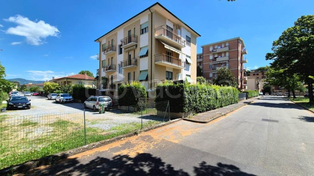 appartamento in vendita a Lucca in zona Sant'Anna