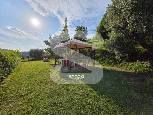 casa indipendente in vendita a Lucca in zona San Giusto di Brancoli
