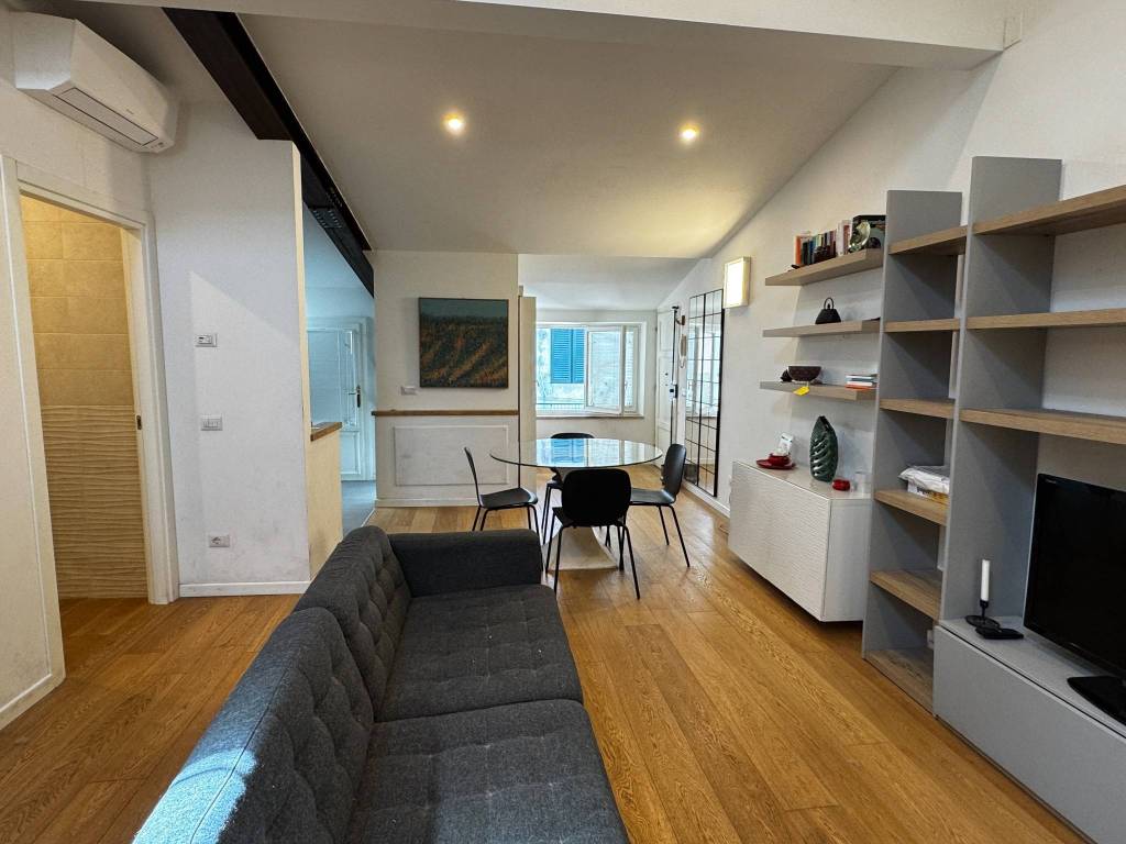 appartamento in vendita a Lucca in zona Centro Città